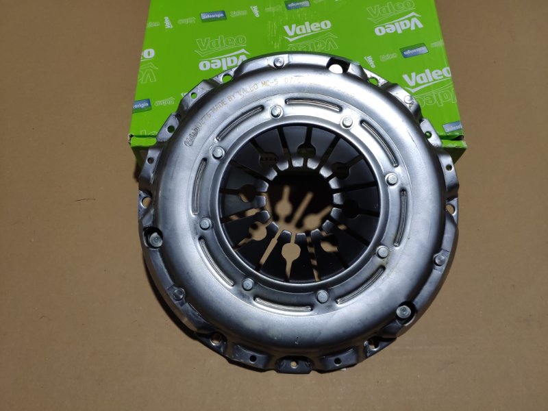 Комплект сцепления Ford Focus 3 Kuga Mondeo 5 C-Max Fiesta 1.5 TDCI - 1.6 TDCI 2010