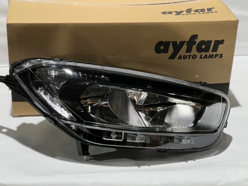 Фара правая Ford Transit Courier B460 2014