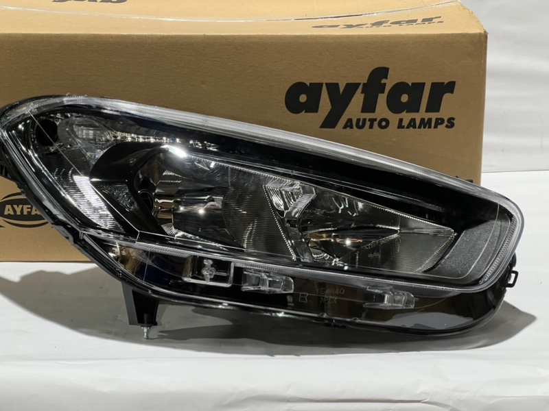 Фара правая Ford Transit Courier B460 2014