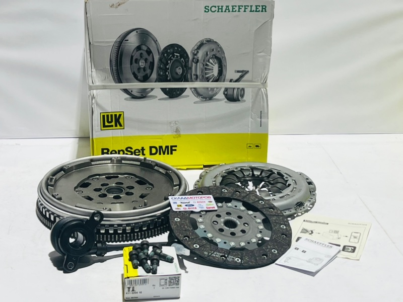 Комплект сцепления маховик Renault Nissan Dacia 1.5 DCI K9K Комплект сцепления маховик Renault Nissan Dacia 1.5 DCI K9K