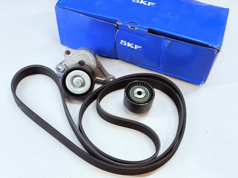 Ремень приводной с роликами Renault Master 3 2.3 DCI M9T 2010 Ремень приводной с роликами Renault Master 3 2.3 DCI M9T 2010