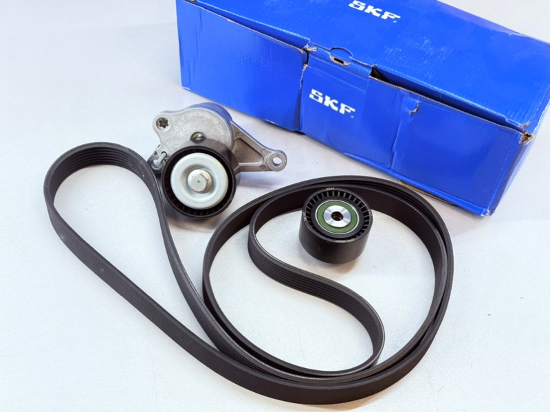 Ремень приводной с роликами Renault Master 3 2.3 DCI M9T 2010 Ремень приводной с роликами Renault Master 3 2.3 DCI M9T 2010