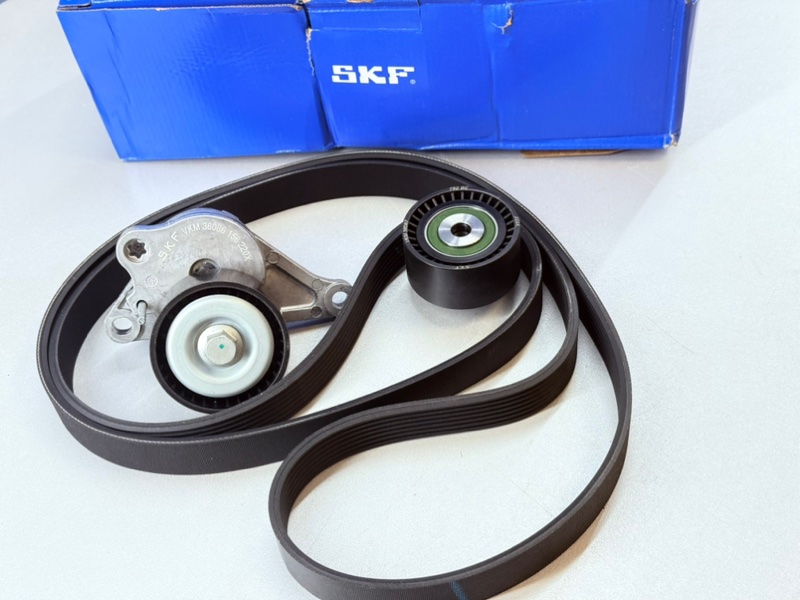 Ремень приводной с роликами Renault Master 3 2.3 DCI M9T 2010 Ремень приводной с роликами Renault Master 3 2.3 DCI M9T 2010