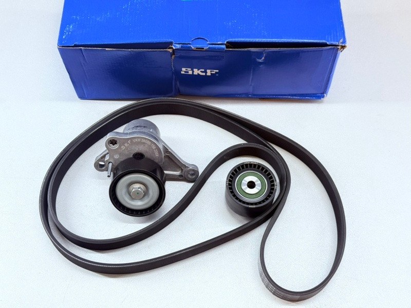 Ремень приводной с роликами Renault Master 3 2.3 DCI M9T 2010 Ремень приводной с роликами Renault Master 3 2.3 DCI M9T 2010