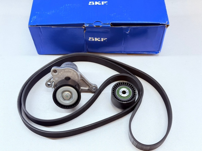 Ремень приводной с роликами Renault Master 3 2.3 DCI M9T 2010 Ремень приводной с роликами Renault Master 3 2.3 DCI M9T 2010