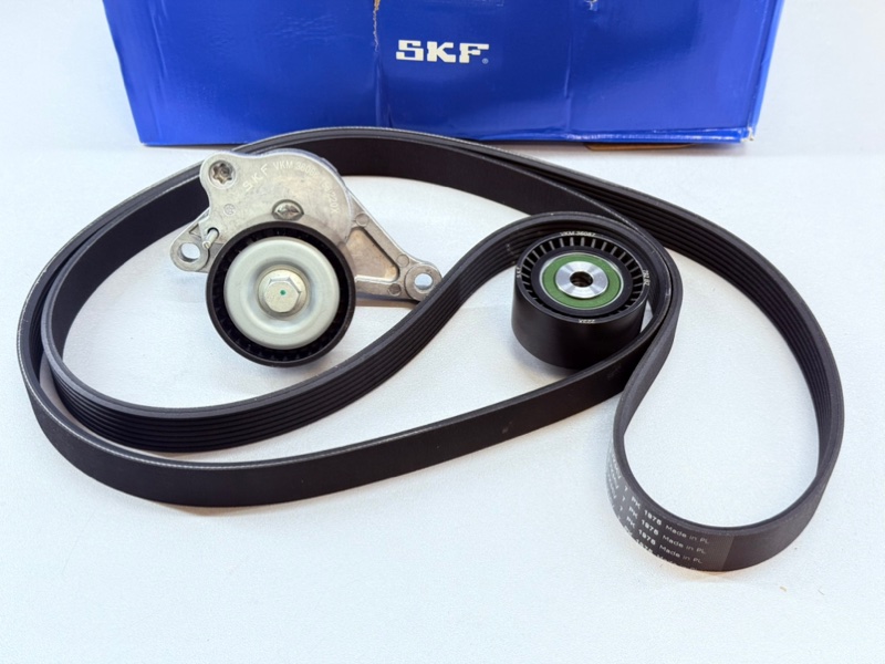 Ремень приводной с роликами Renault Master 3 2.3 DCI M9T 2010 Ремень приводной с роликами Renault Master 3 2.3 DCI M9T 2010