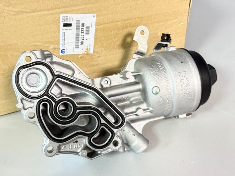 Корпус масляного фильтра Peugeot Expert Berlingo Grandland X Vivaro C Rifter Proace 1.5 BLUEHDI DV5 - 1.5 HDI