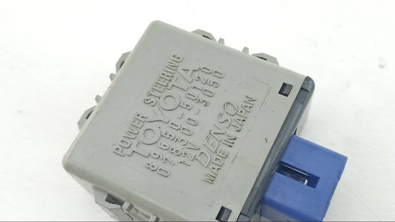 Блок управления рулевой рейкой TOYOTA CELSIOR UCF31 3UZ 2004 (б/у) Блок управления рулевой рейкой TOYOTA CELSIOR UCF31 3UZ 2004 (б/у)