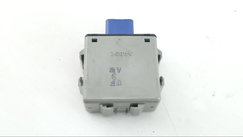 Блок управления рулевой рейкой TOYOTA CELSIOR UCF31 3UZ 2004 (б/у) Блок управления рулевой рейкой TOYOTA CELSIOR UCF31 3UZ 2004 (б/у)