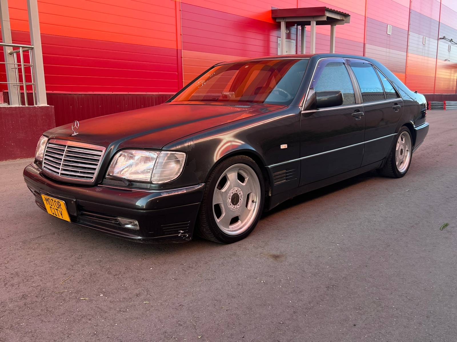 В разбор из Японии Mercedes-Benz 1994 W140 M119.970 5.0 id78340 запчасть БУ  купить в Москве, цена 370₽