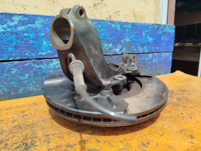 Ступица FORD FOCUS RS DYB YVDA перед. прав. (б/у)