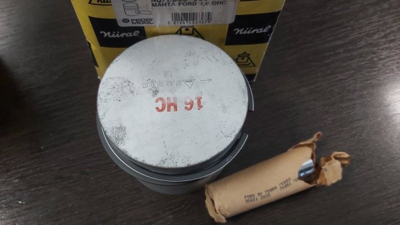 Поршень Ford GRANADA/CAPRI III/CAPRI II LCE 72 Л.С. 1.6 Л. БЕНЗИН LEC 88 Л.С. 1.6 Л. БЕНЗИН 1975