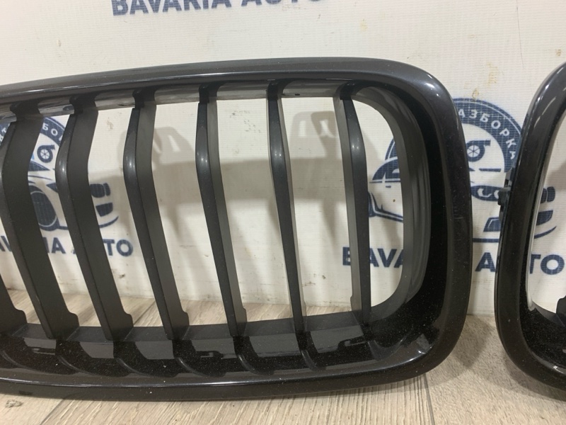 Решетка радиатора передняя 3 F30