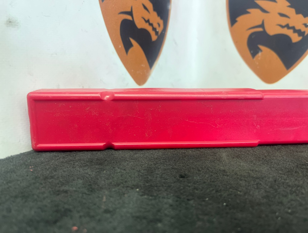 Знак аварийной остановки Audi Q7 4L CJT 3.0 TFSI 2010 (б/у) Знак аварийной остановки Audi Q7 4L CJT 3.0 TFSI 2010 (б/у)