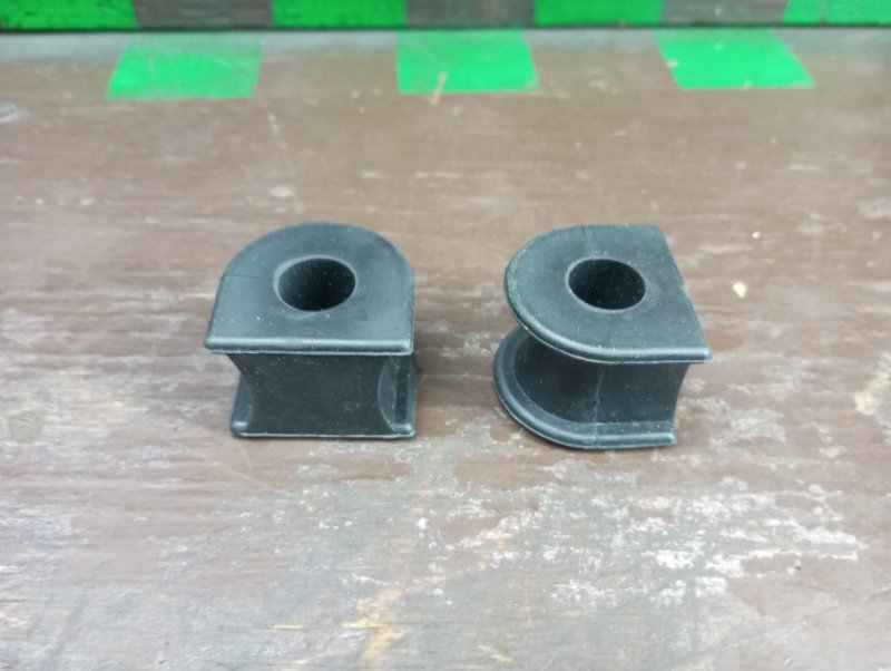 Втулка стабилизатора Ford Fiesta JA 2000