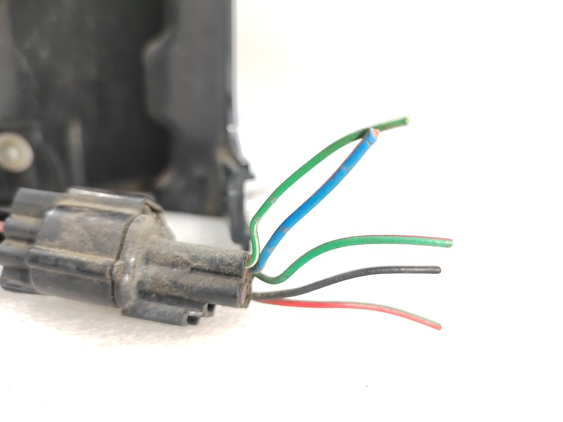 Стоп-сигнал Mitsubishi Pajero V97W 6G75 2007 прав. (б/у)