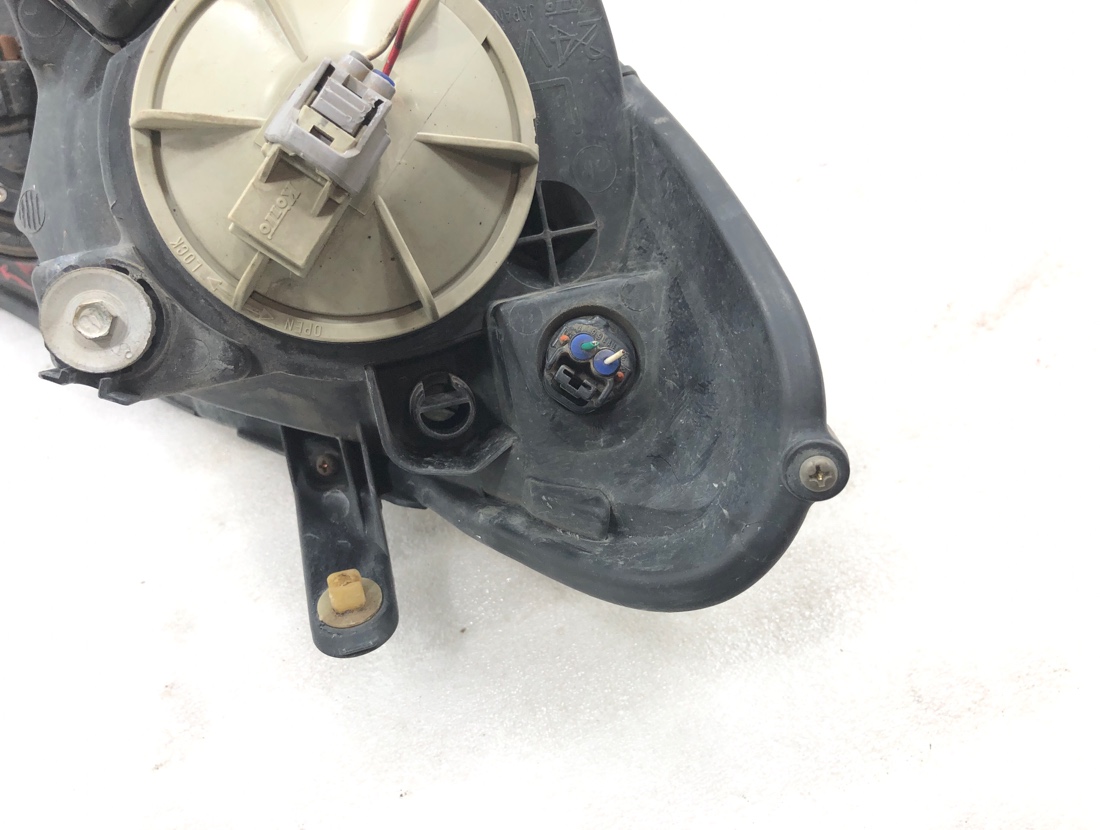 Фара Toyota Estima ACR30 2AZFE 2001 лев. (б/у)