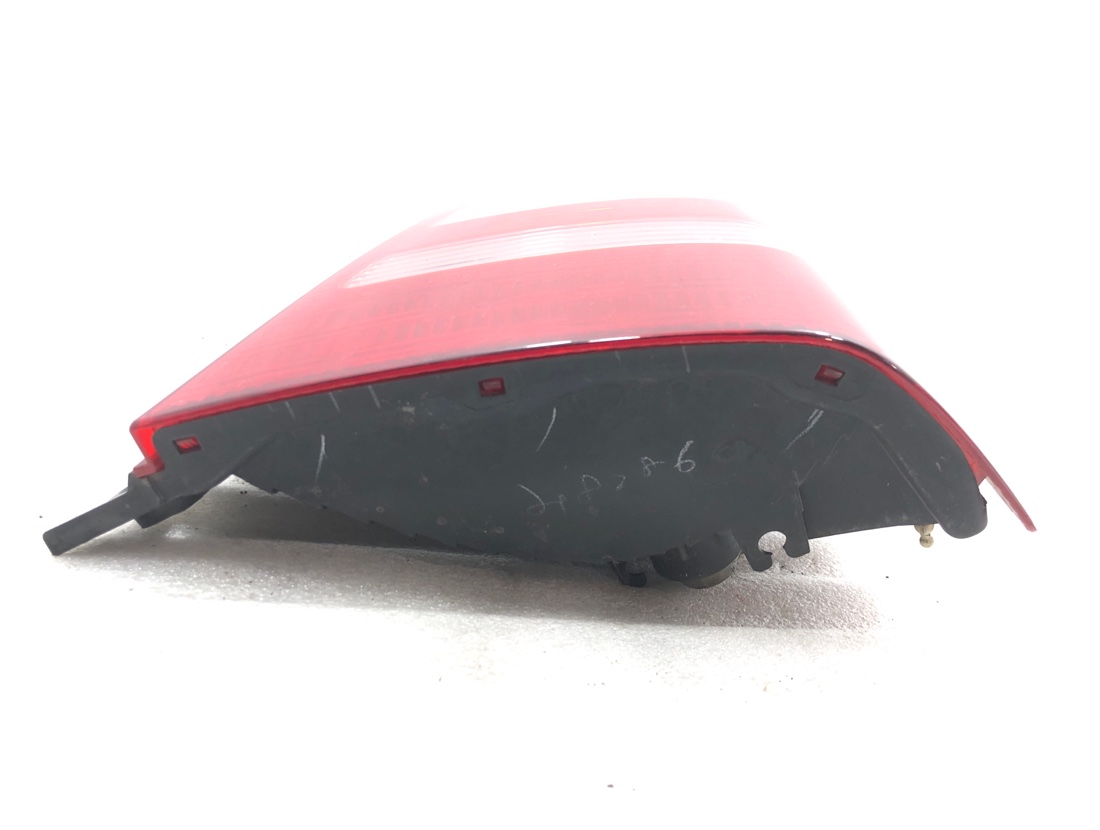 Стоп-сигнал Subaru Forester SG5 EJ20 2003 прав. (б/у)