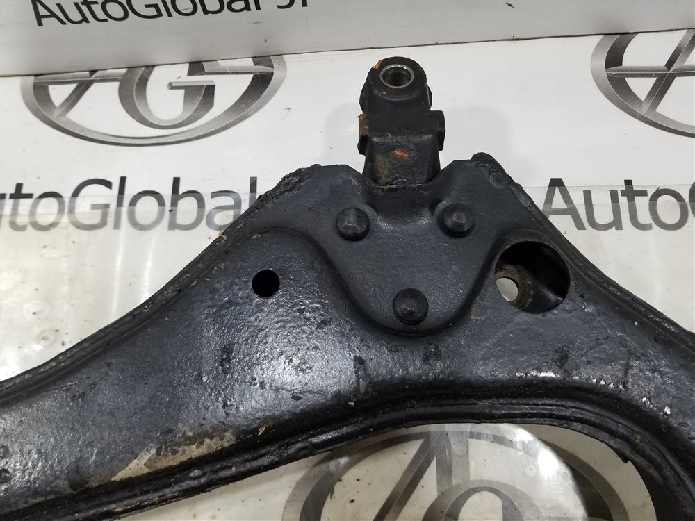 Рычаг TOYOTA GRAND HIACE VCH16W 5VZ-FE 1999 перед. лев. (б/у)