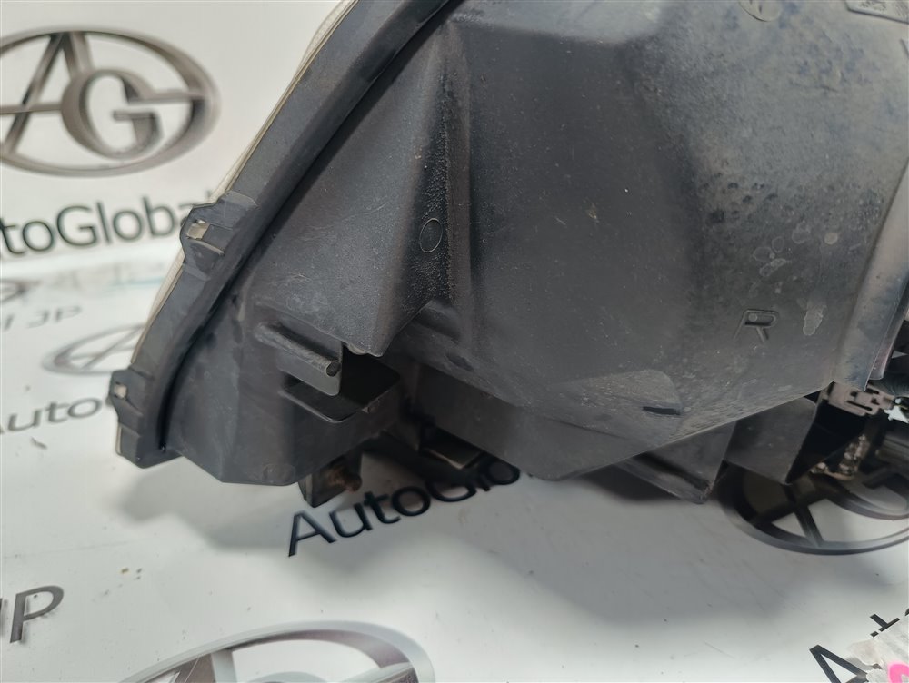 Фара SUZUKI ESCUDO TDA4W J24B 2011 перед. прав. (б/у) Фара SUZUKI ESCUDO TDA4W J24B 2011 перед. прав. (б/у)