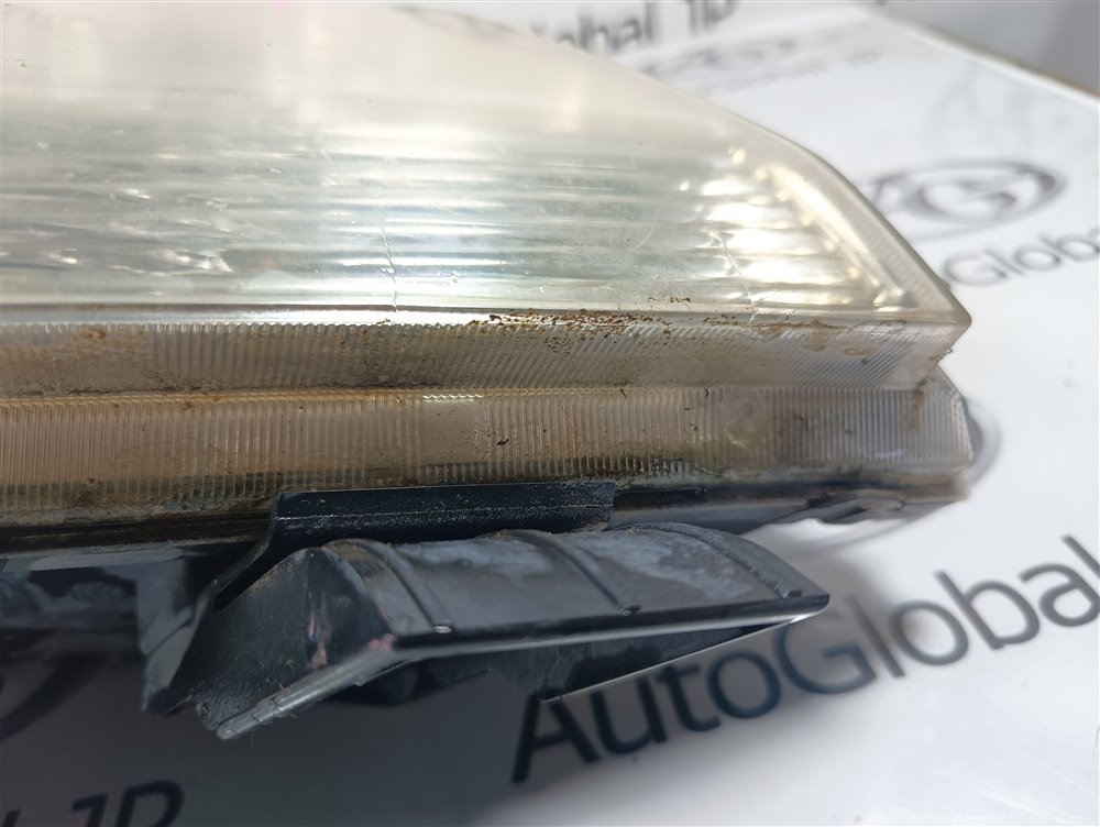 Фара SUZUKI ESCUDO TDA4W J24B 2011 перед. прав. (б/у) Фара SUZUKI ESCUDO TDA4W J24B 2011 перед. прав. (б/у)