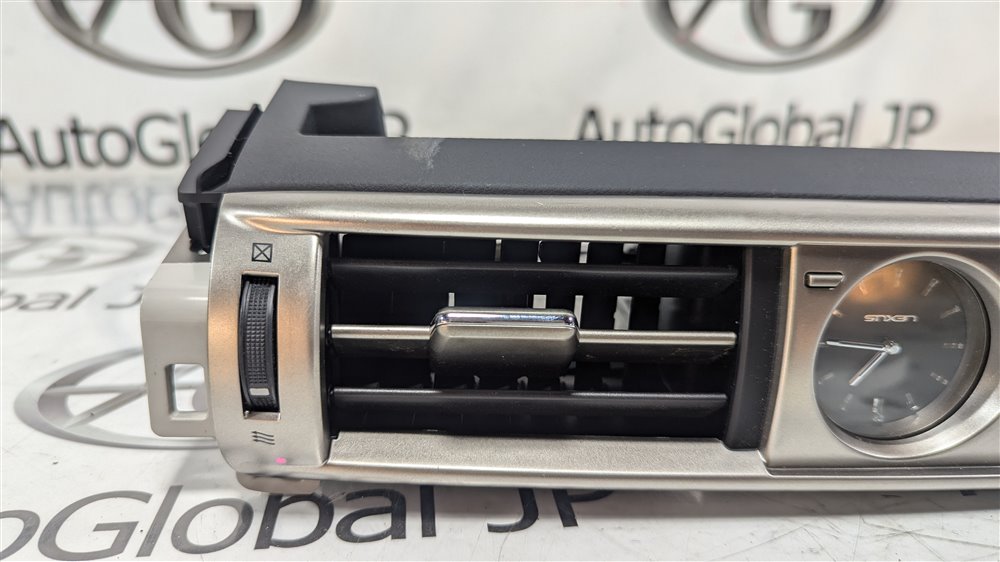 Часы LEXUS IS300H AVE30 2AR-FSE 2013 (б/у)