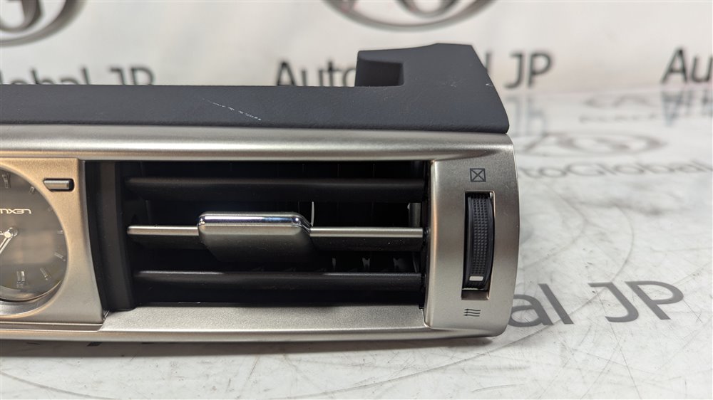 Часы LEXUS IS300H AVE30 2AR-FSE 2013 (б/у)