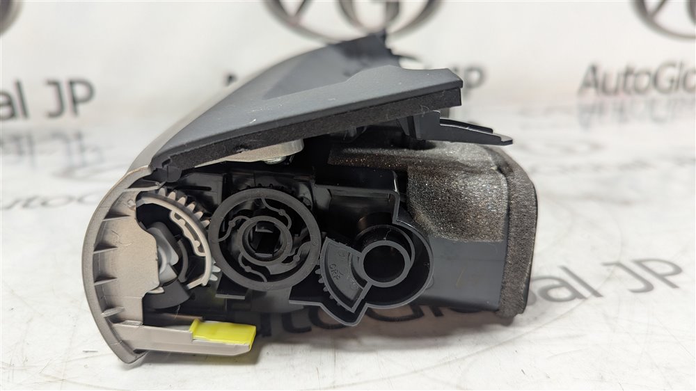 Часы LEXUS IS300H AVE30 2AR-FSE 2013 (б/у)