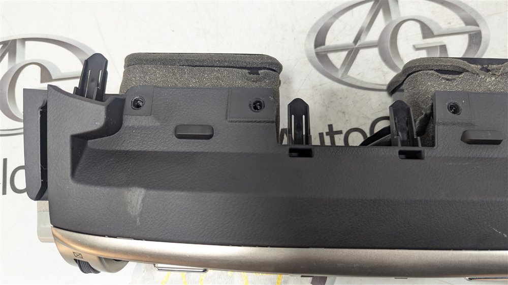 Часы LEXUS IS300H AVE30 2AR-FSE 2013 (б/у)