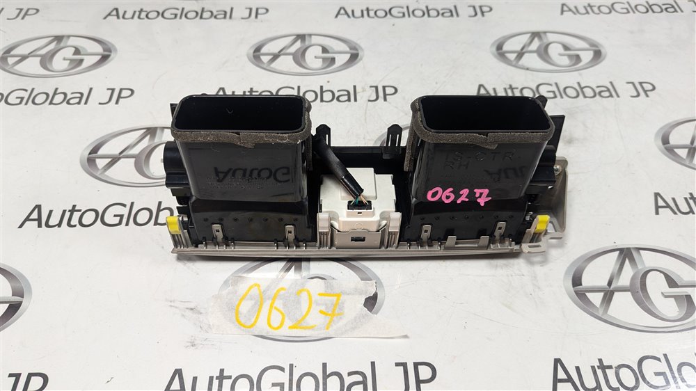 Часы LEXUS IS300H AVE30 2AR-FSE 2013 (б/у)