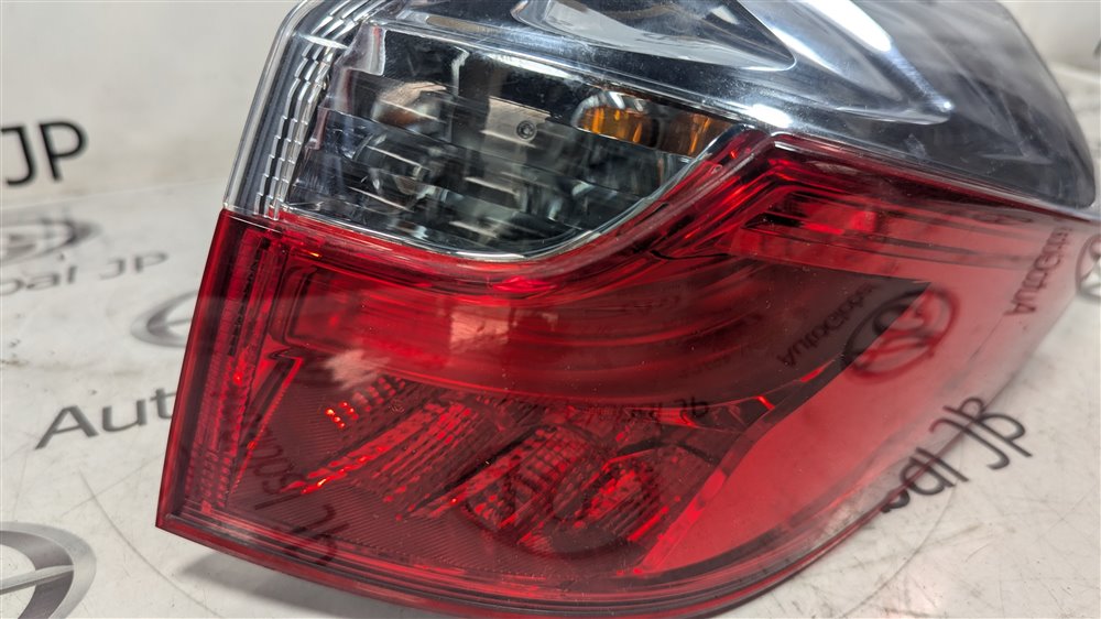 Стоп-сигнал HONDA SHUTTLE GP7 LEB 2015 задн. прав. (б/у) Стоп-сигнал HONDA SHUTTLE GP7 LEB 2015 задн. прав. (б/у)