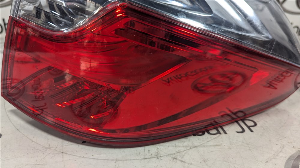 Стоп-сигнал HONDA SHUTTLE GP7 LEB 2015 задн. прав. (б/у) Стоп-сигнал HONDA SHUTTLE GP7 LEB 2015 задн. прав. (б/у)