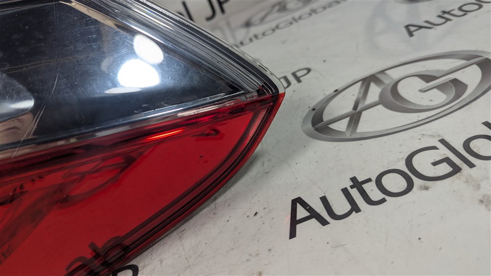 Стоп-сигнал HONDA SHUTTLE GP7 LEB 2015 задн. прав. (б/у) Стоп-сигнал HONDA SHUTTLE GP7 LEB 2015 задн. прав. (б/у)