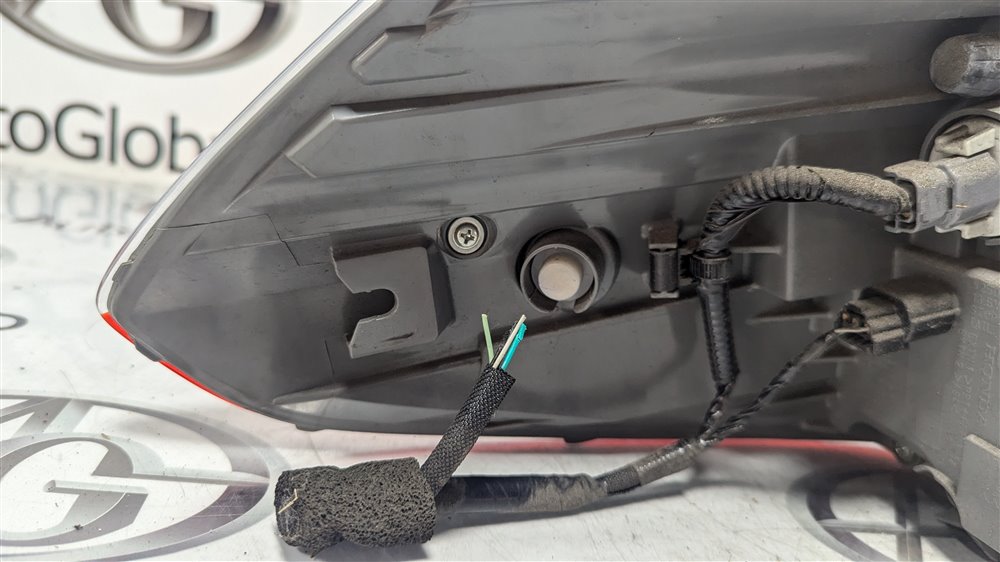 Стоп-сигнал HONDA SHUTTLE GP7 LEB 2015 задн. прав. (б/у) Стоп-сигнал HONDA SHUTTLE GP7 LEB 2015 задн. прав. (б/у)