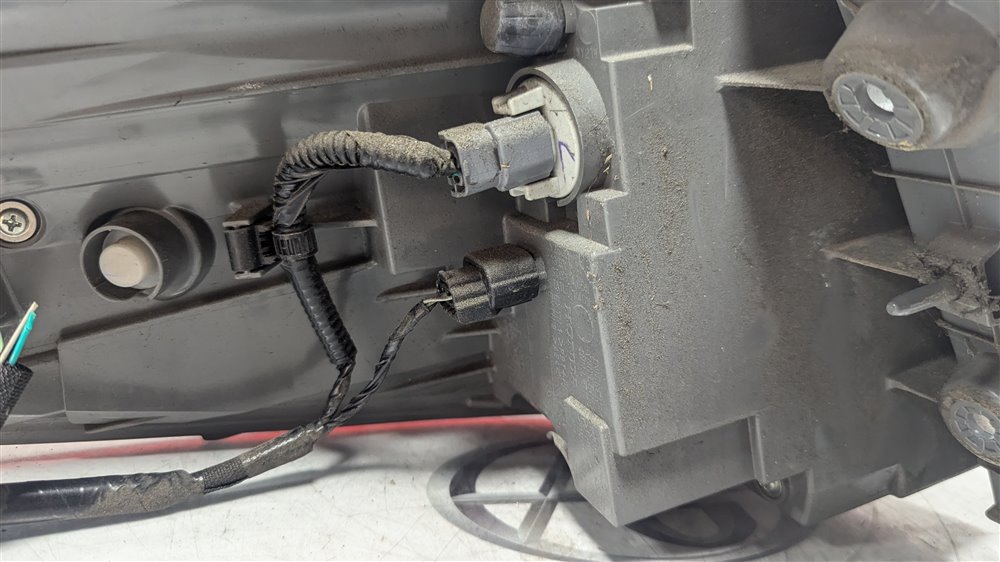 Стоп-сигнал HONDA SHUTTLE GP7 LEB 2015 задн. прав. (б/у) Стоп-сигнал HONDA SHUTTLE GP7 LEB 2015 задн. прав. (б/у)