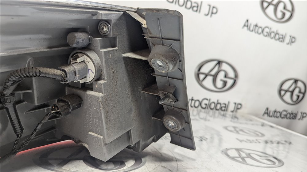 Стоп-сигнал HONDA SHUTTLE GP7 LEB 2015 задн. прав. (б/у) Стоп-сигнал HONDA SHUTTLE GP7 LEB 2015 задн. прав. (б/у)