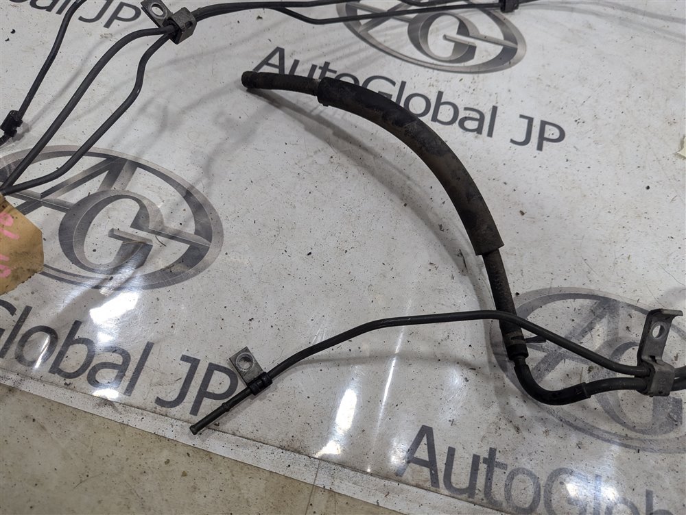 Трубки топливопровода TOYOTA DYNA LY211 3L 1996 (б/у)