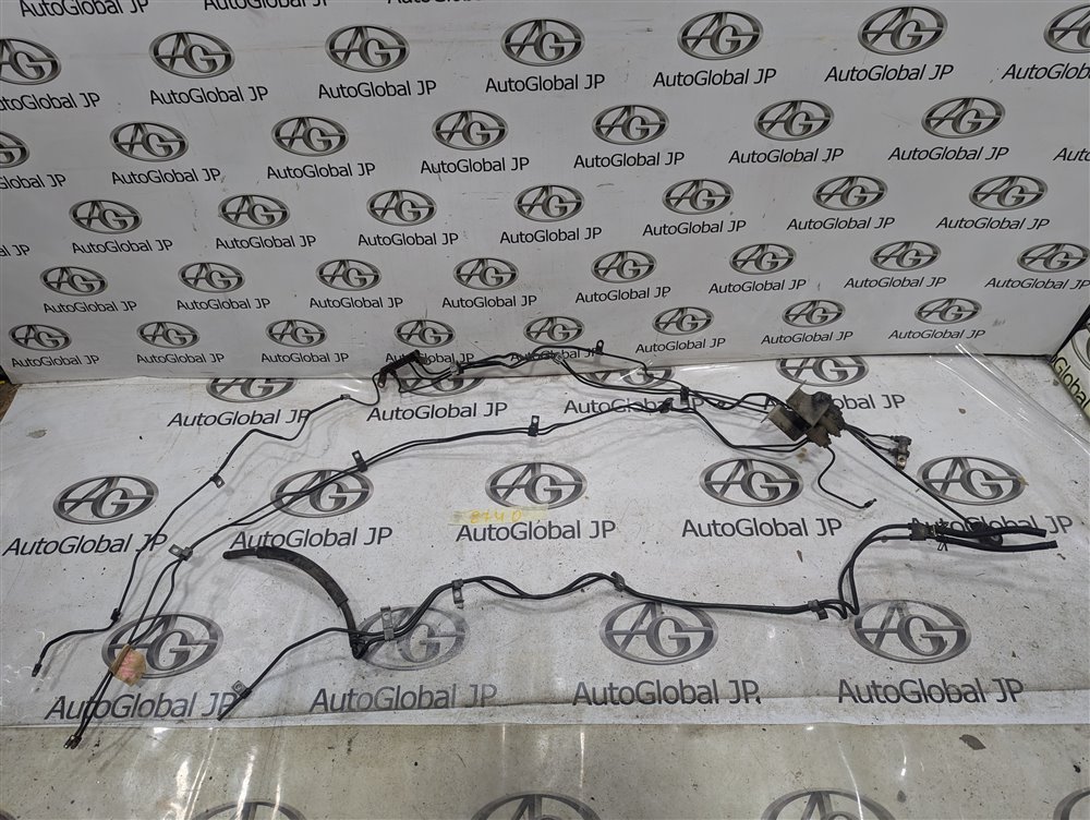 Трубки топливопровода TOYOTA DYNA LY211 3L 1996 (б/у)