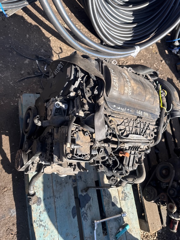 Двигатель Renault 3008 1 DW10CTED4 (RHE) 2.0 HDI 2011 (б/у)