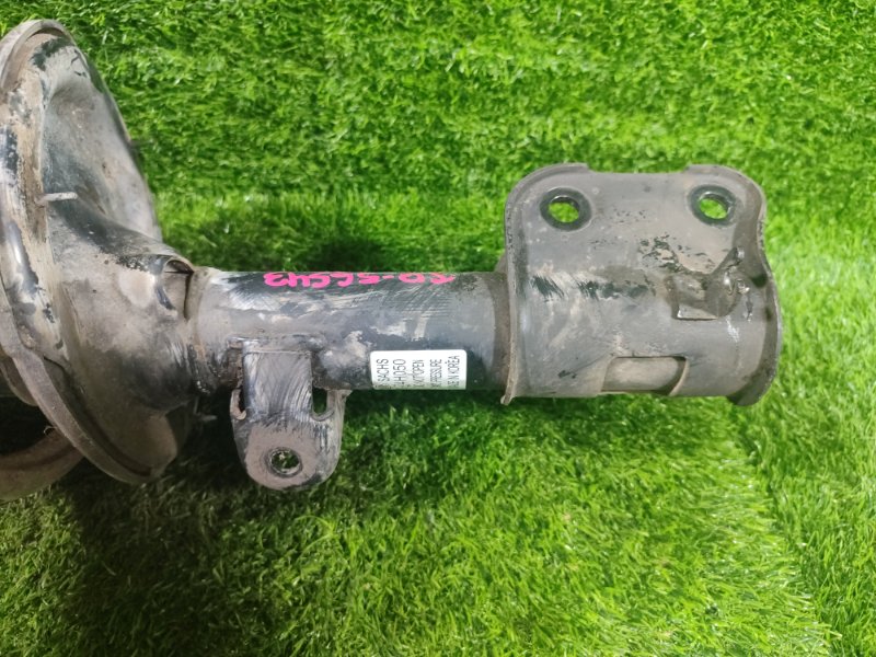 Стойка HYUNDAI GRAND STAREX TQ D4CB 2013 перед. лев. (б/у) Стойка HYUNDAI GRAND STAREX TQ D4CB 2013 перед. лев. (б/у)