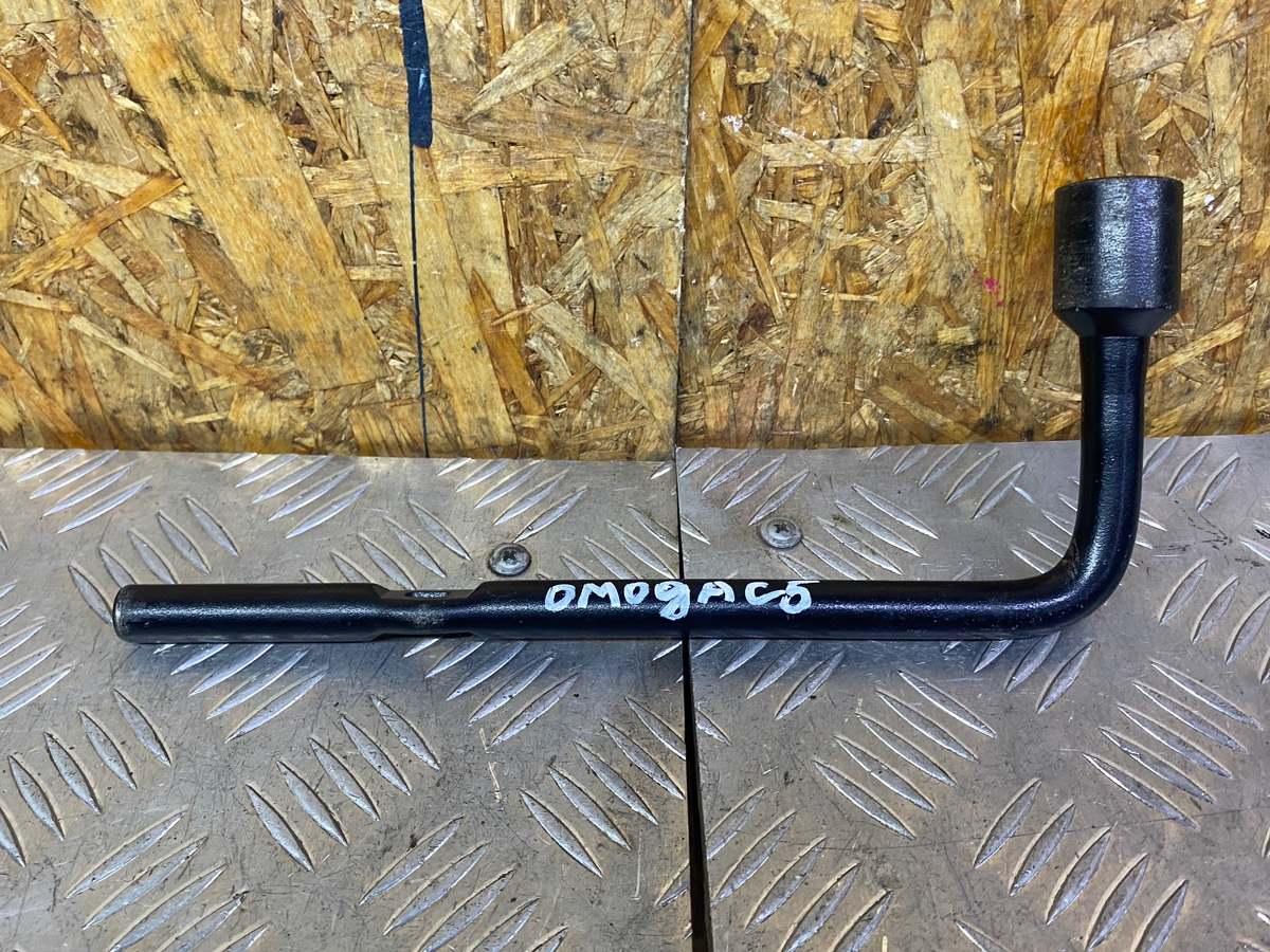 Ключ балонный Omoda C5 1.6 2023 (б/у)