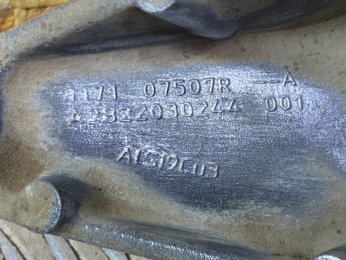 Кронштейн генератора Renault Arkana 1.3 H5H 2020 (б/у)