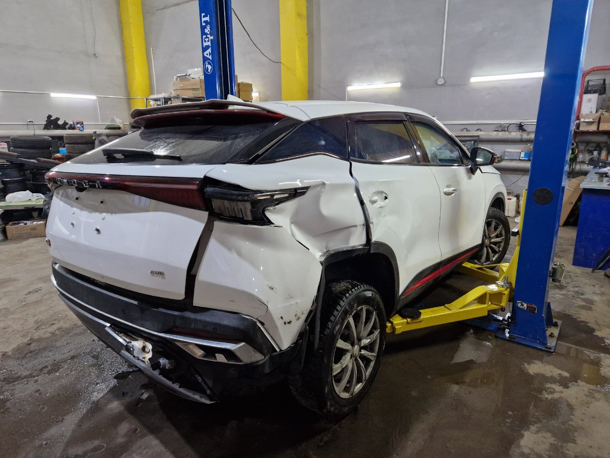 Автомобиль в разбор Omoda C5 2023 1.6 Автомобиль в разбор Omoda C5 2023 1.6