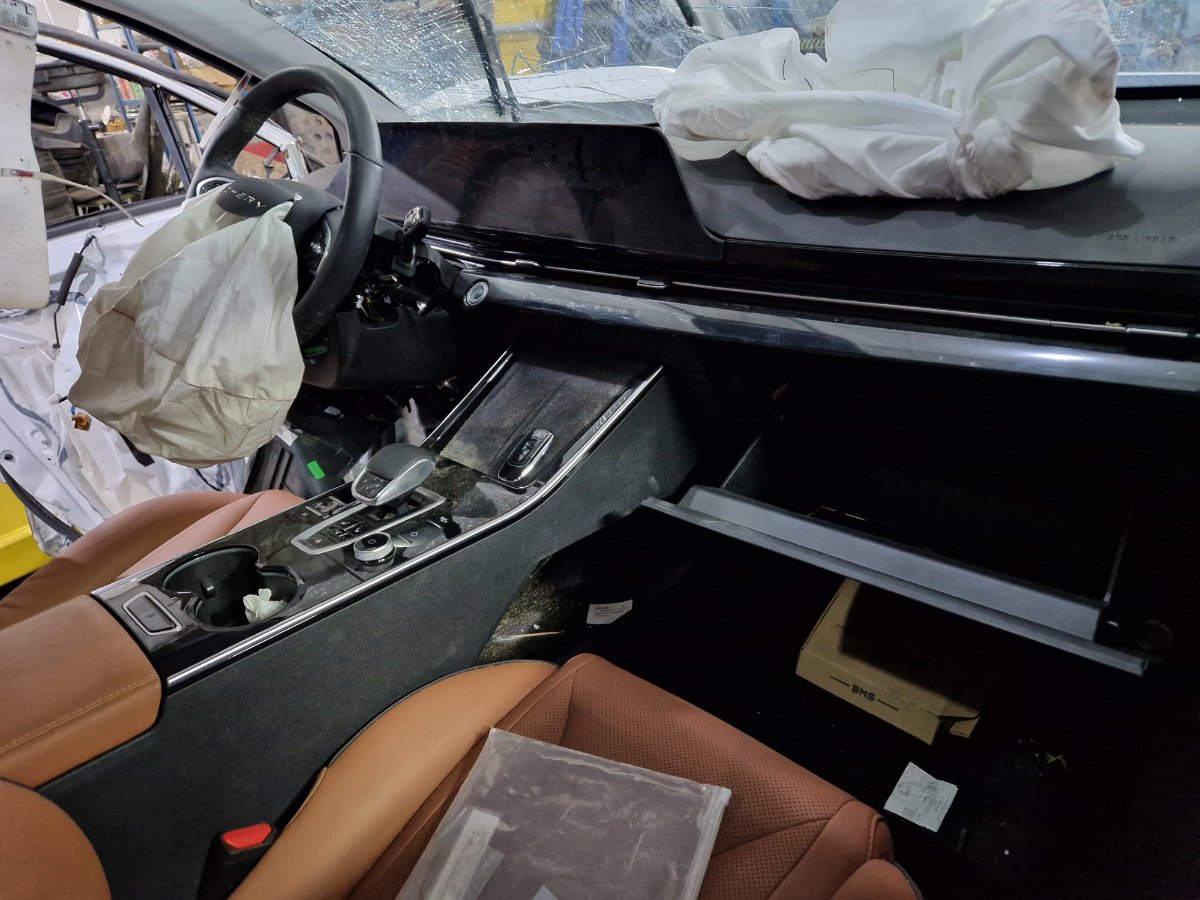 Автомобиль в разбор Omoda C5 2023 1.6 Автомобиль в разбор Omoda C5 2023 1.6