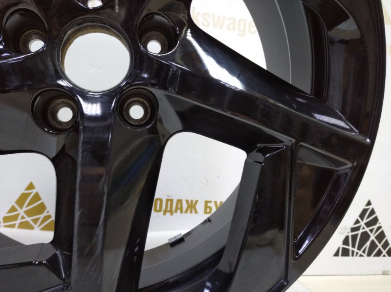 Диск литой R18 Omoda C5 T19C 2022 203000879AA (б/у) Диск литой R18 Omoda C5 T19C 2022 203000879AA (б/у)