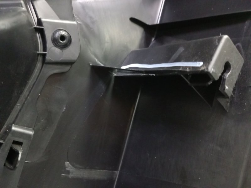 Обшивка боковой двери Exeed VX M36T 2021 задн. лев. 403001003AA (б/у)