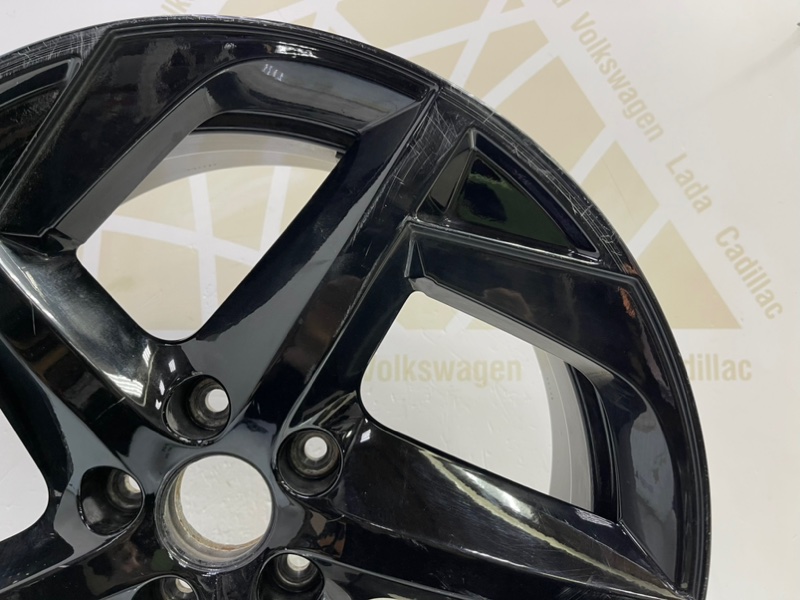 Диск литой R18 Omoda C5 T19C 2022 203000879AA (б/у) Диск литой R18 Omoda C5 T19C 2022 203000879AA (б/у)