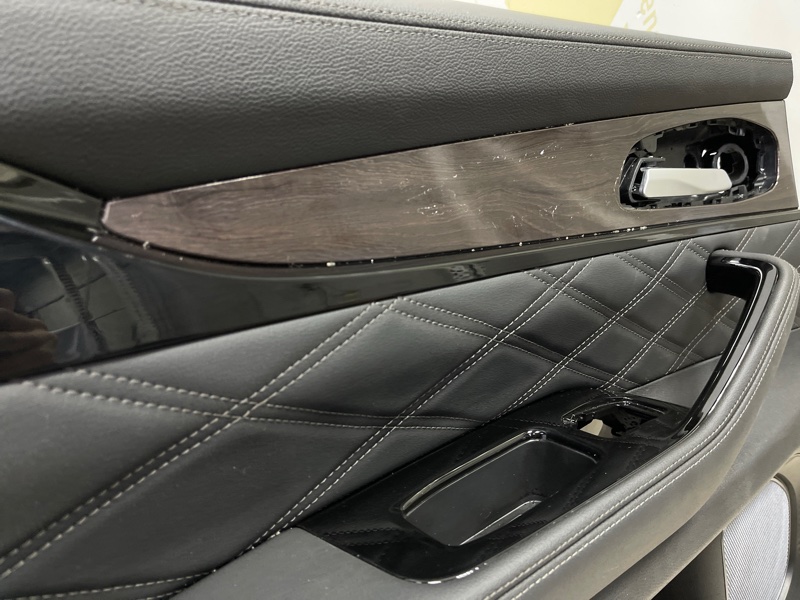 Обшивка двери Exeed VX M36T 2021 задн. лев. 403003983AA (б/у)