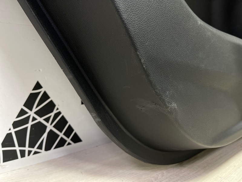 Обшивка двери Exeed VX M36T 2021 задн. лев. 403003983AA (б/у)