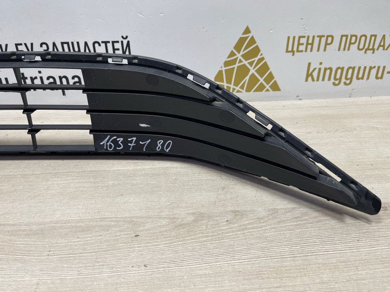 Решетка бампера передняя J7 2019-2023